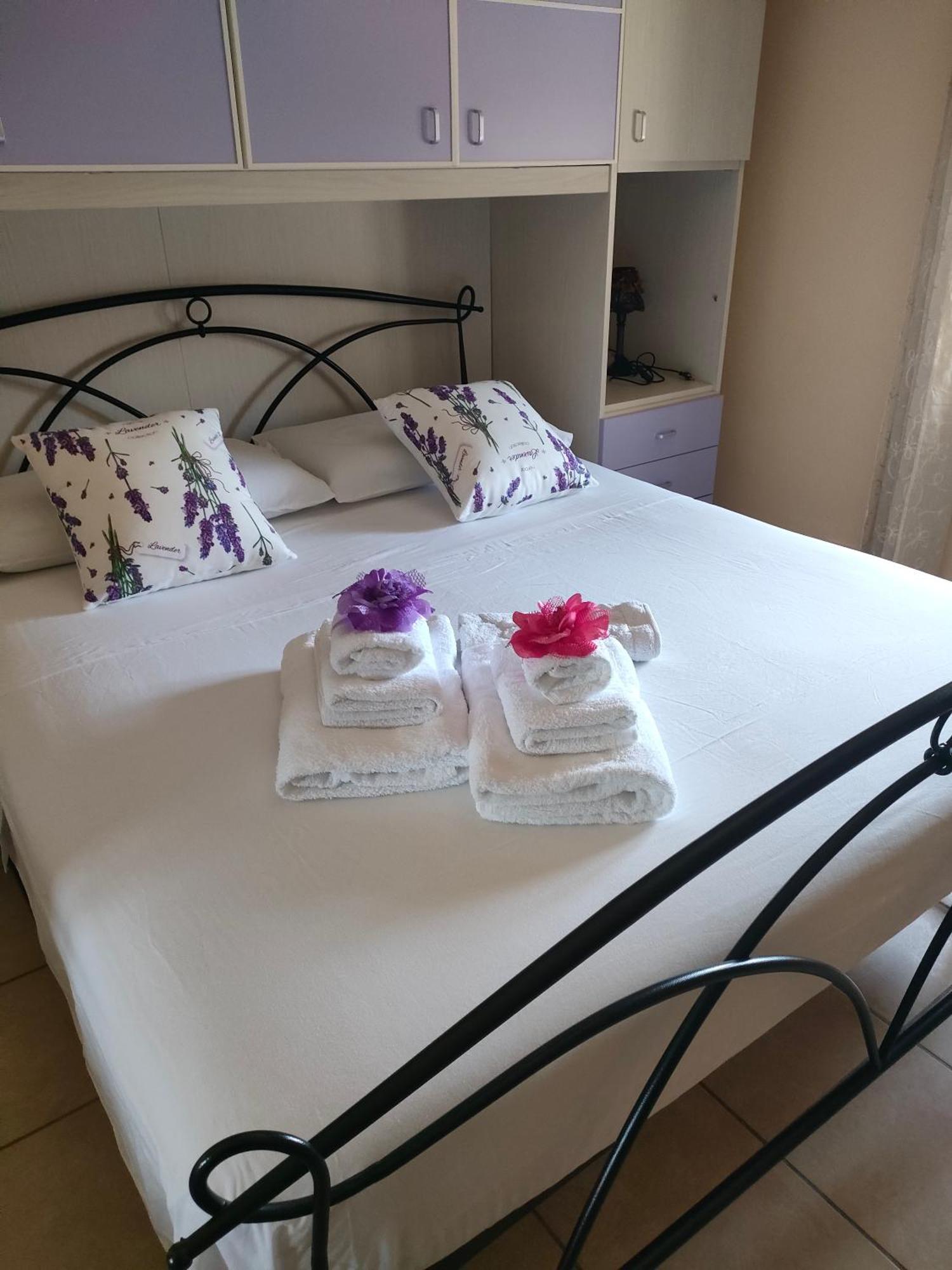 Ros' S House Hotell Corchiano Eksteriør bilde